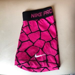 Pink Nike Pros